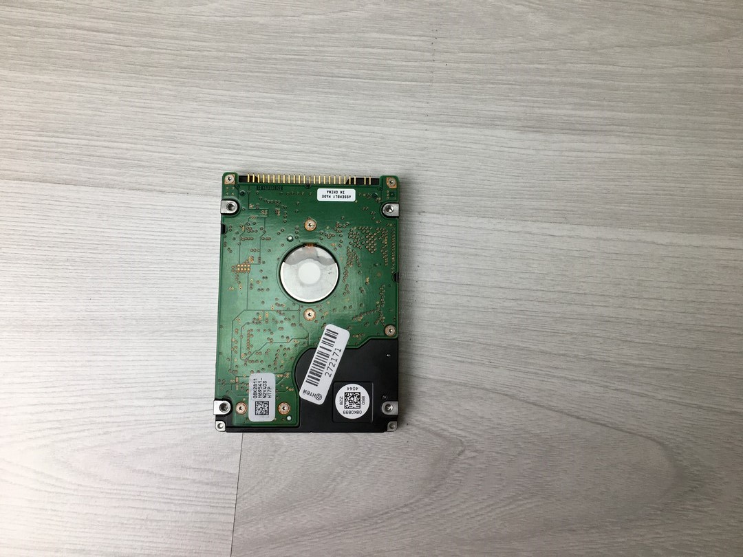 Жесткий диск 2,5" 30 GB Hitachi IC25N030ATMR04-0 IDE "!"