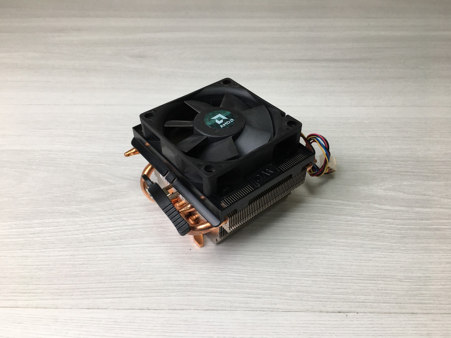 Кулер для процессора AMD, 2 тепловые трубки, 70мм вентилятор AVC 280971 "!"