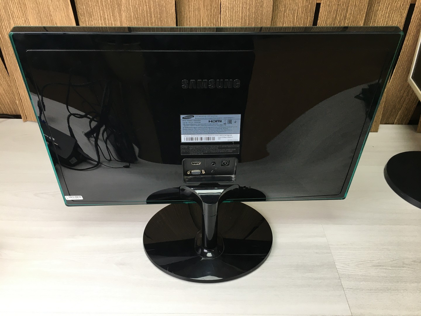 Монитор 21.5" Samsung LS22D390QSX, VGA, HDMI "!"