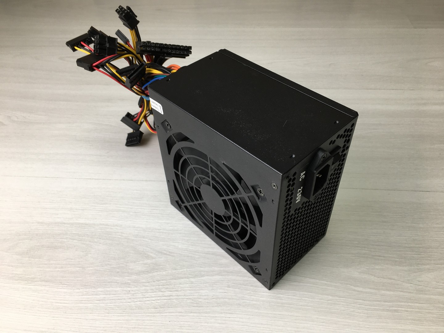 Блок питания 500W POWERMAN PM-500ATX-F 24+4+4/6+6PCI-E/5SATA/120fan ATX "!"