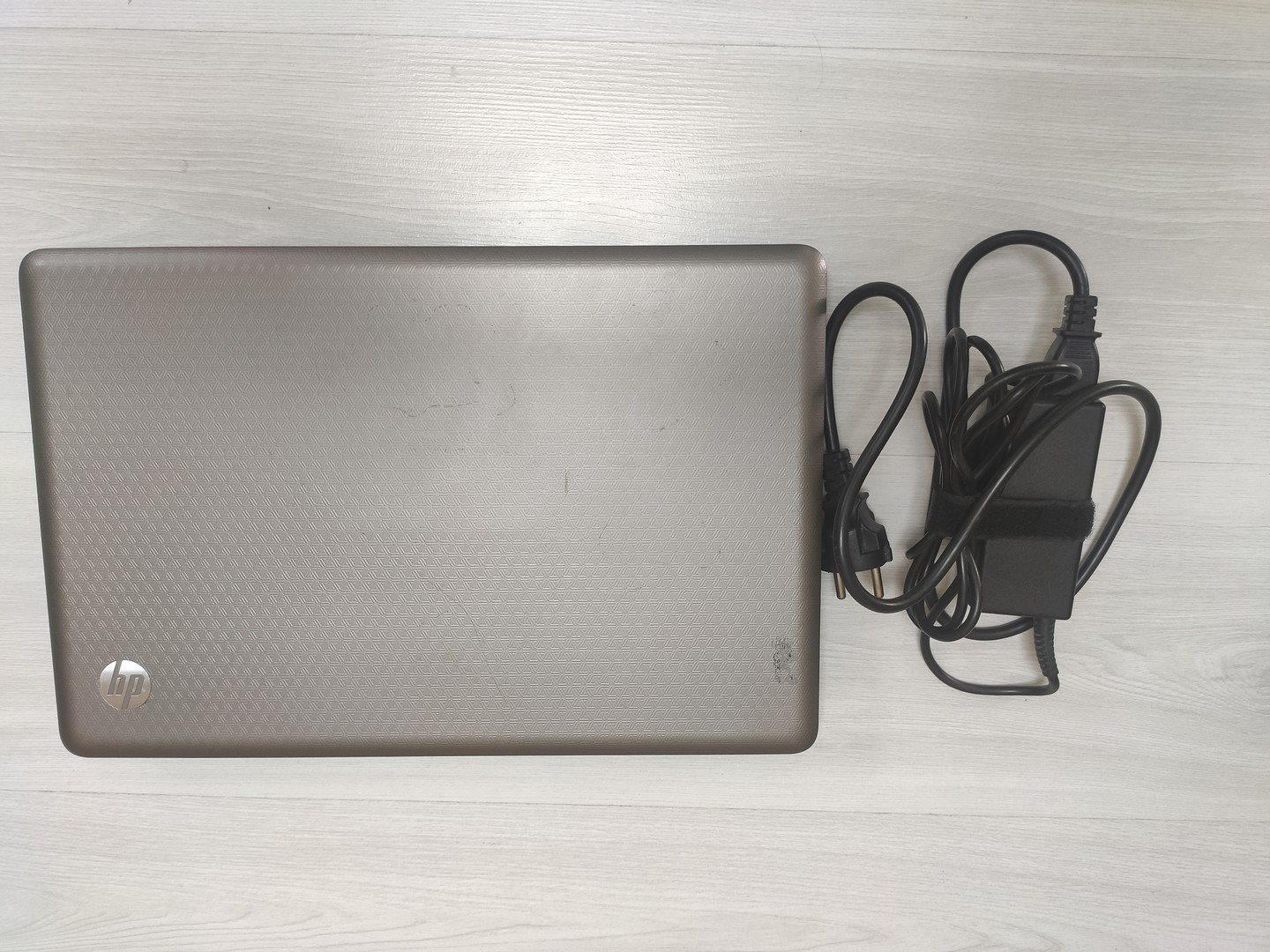 Ноутбук HP G62-120ER i3-330M 2,13GHz/8G/SSD120Gb/DVD-RW/WIFI/BT/Cam/Win10Pro 15,6", батарея 30мин "!"