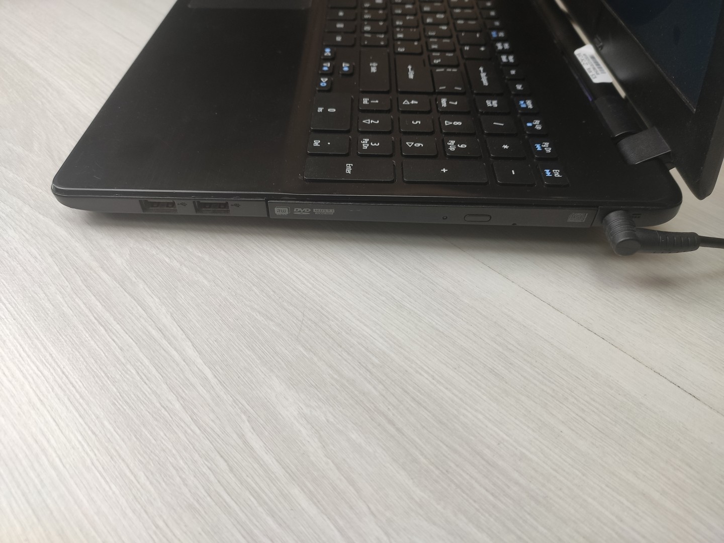 Ноутбук Acer Aspire E5-571 Intel i3-4005U 1.70GHz/8G/SSD240Gb/DVD-RW/WIFI/BT/Cam/Win10 15.6" Батарея 60мин "!"