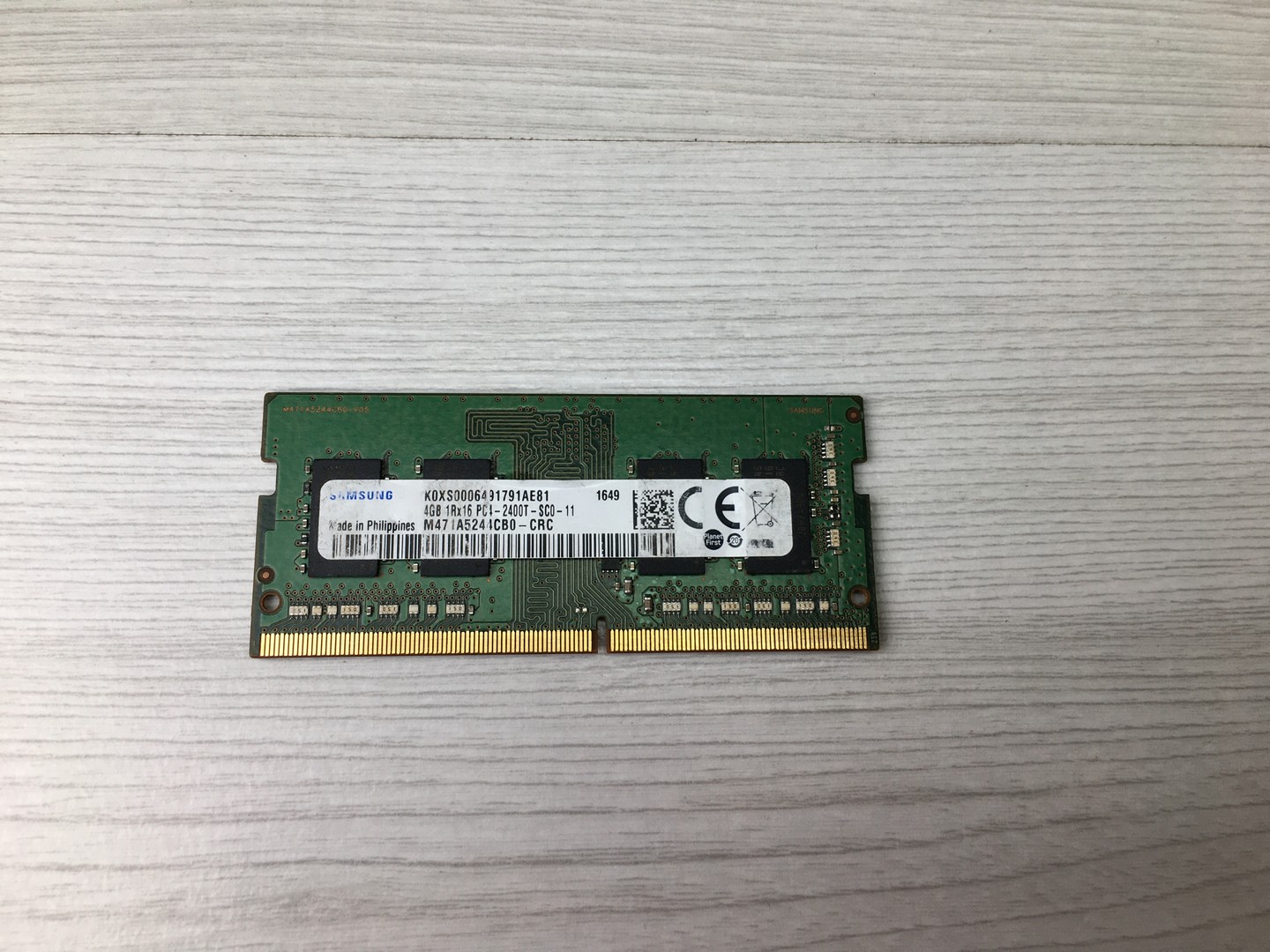 Оперативная память SODIMM 4Gb, DDR4 2400MHz, Samsung M471A5244CB0-CRC "!"