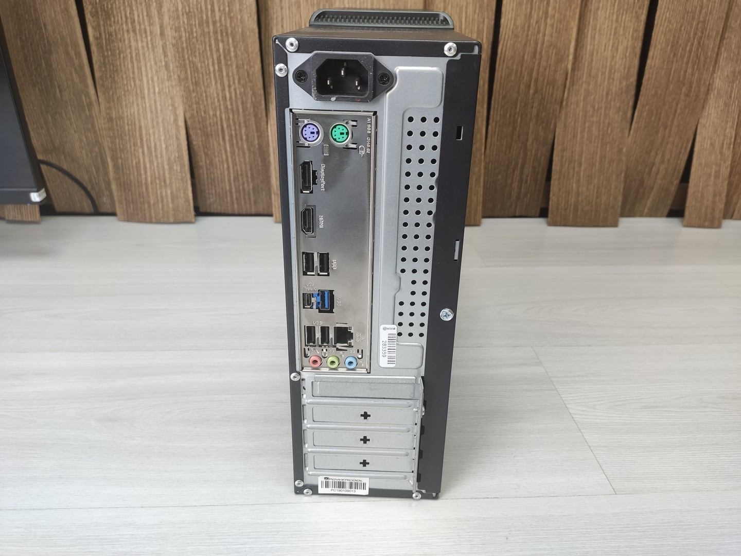 Офисный пк i3 8100/8gb ddr4/ssd240Gb/Win10Pro "!"