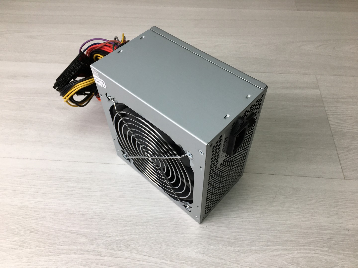 Блок питания 500W Boxit S500W 24+4+4/6+2+6+2PCI-E/4SATA/120fan ATX "!"
