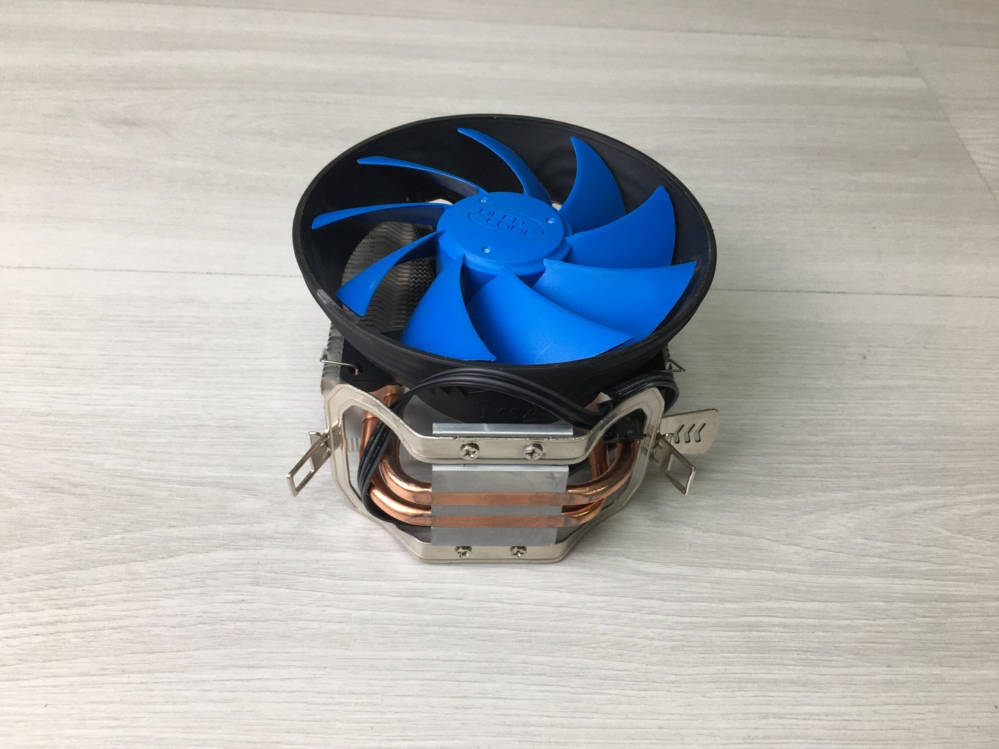 Кулер для процессора AMD, 2 тепловые трубки, 120мм вентилятор DEEPCOOL 283731 "!"