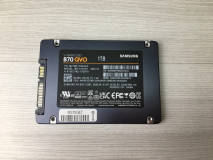 Накопитель SSD 1Tb Samsung 870 QVO MZ-77Q1T0 SATA III "!"